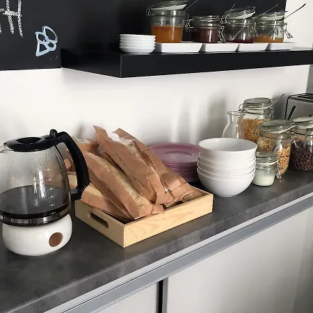 بيت شباب Soda & بوزنان