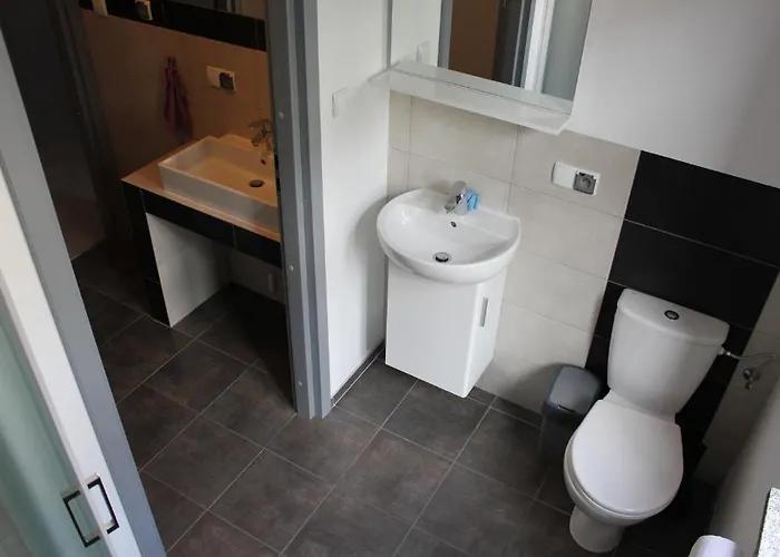 Vandrerhjem Soda & *